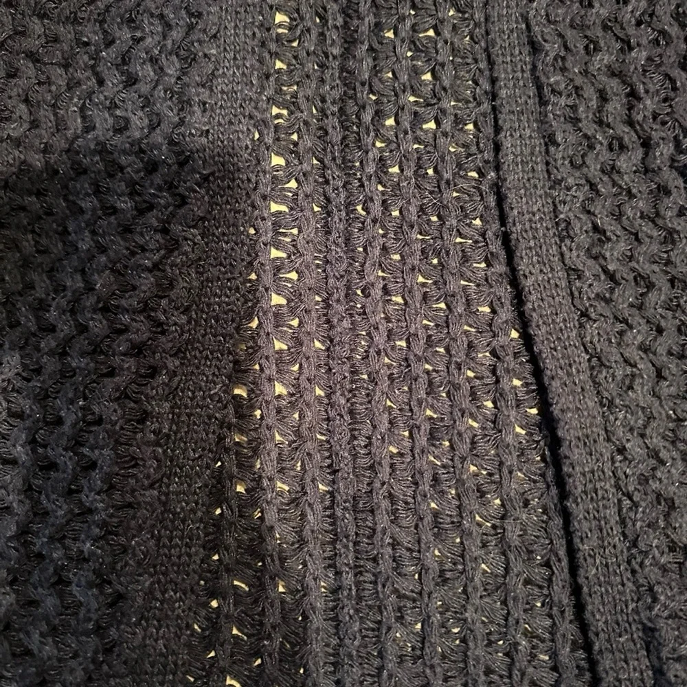Forever 21 Deep Blue Textured Women’s Cardigan- size- medium. Great condition! - Picture 9 of 10